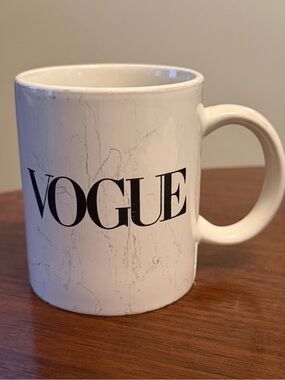 Vintage Vogue mug Japan 1999